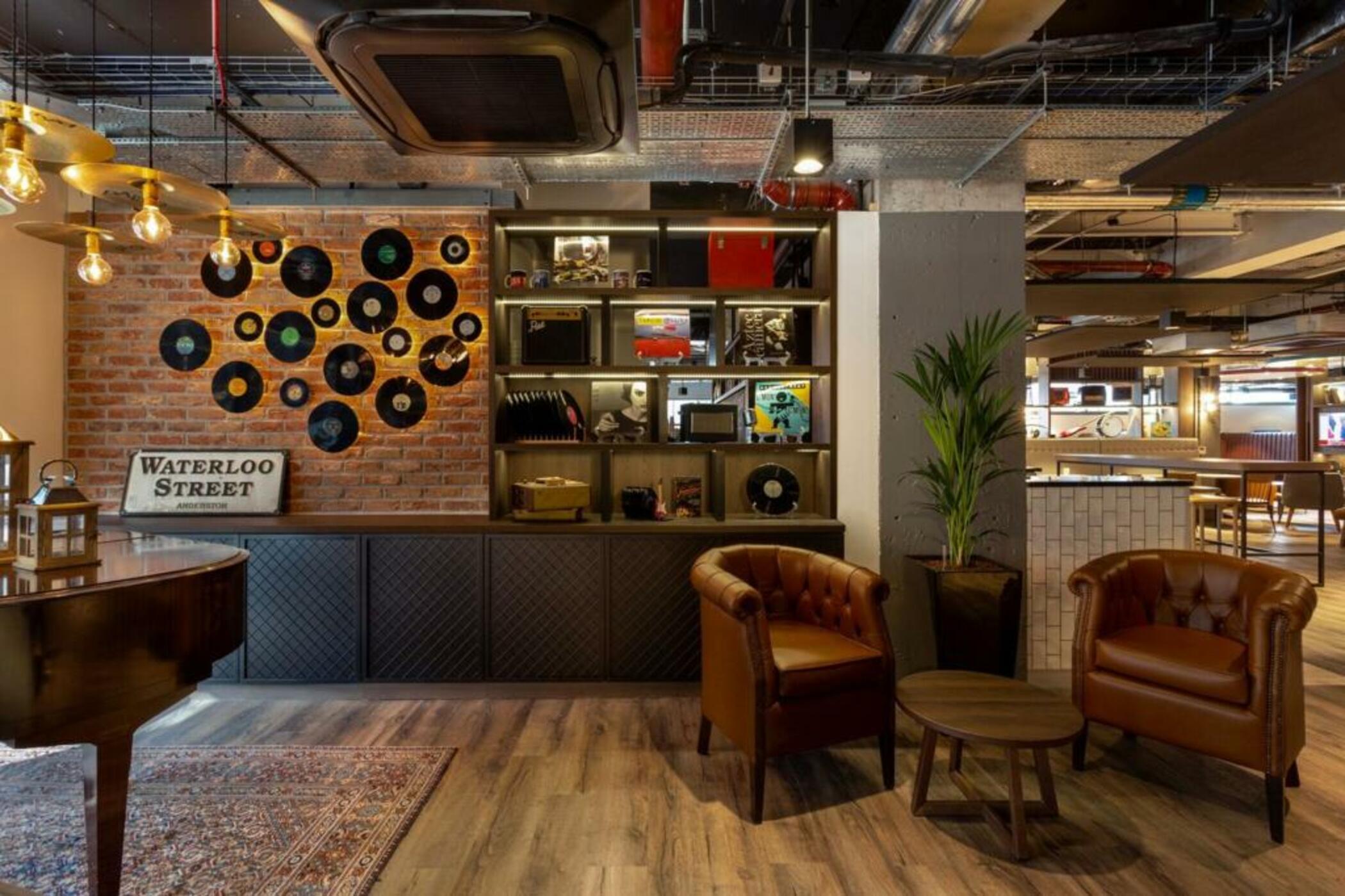 Ibis Styles Glasgow Central Bagian luar foto