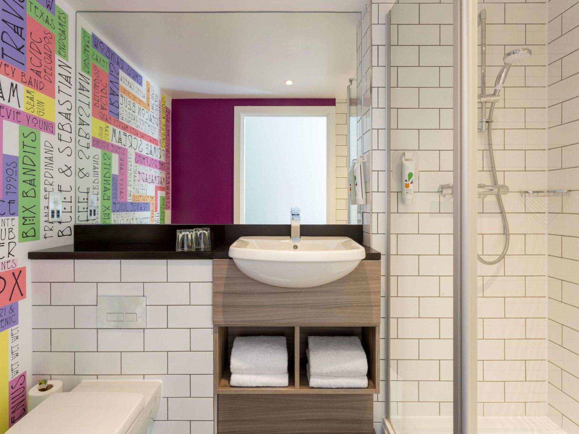 Ibis Styles Glasgow Central Bagian luar foto