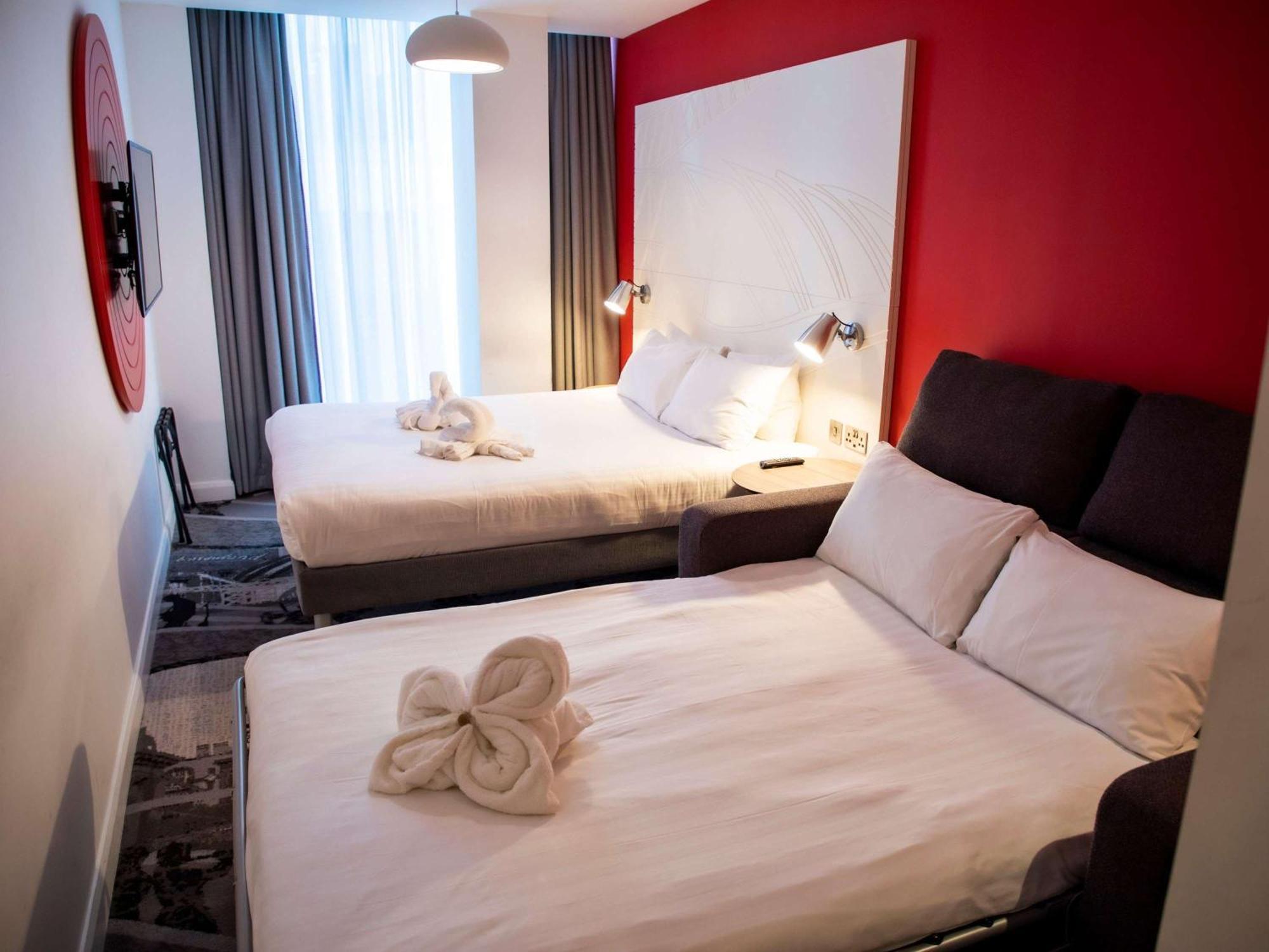 Ibis Styles Glasgow Central Bagian luar foto
