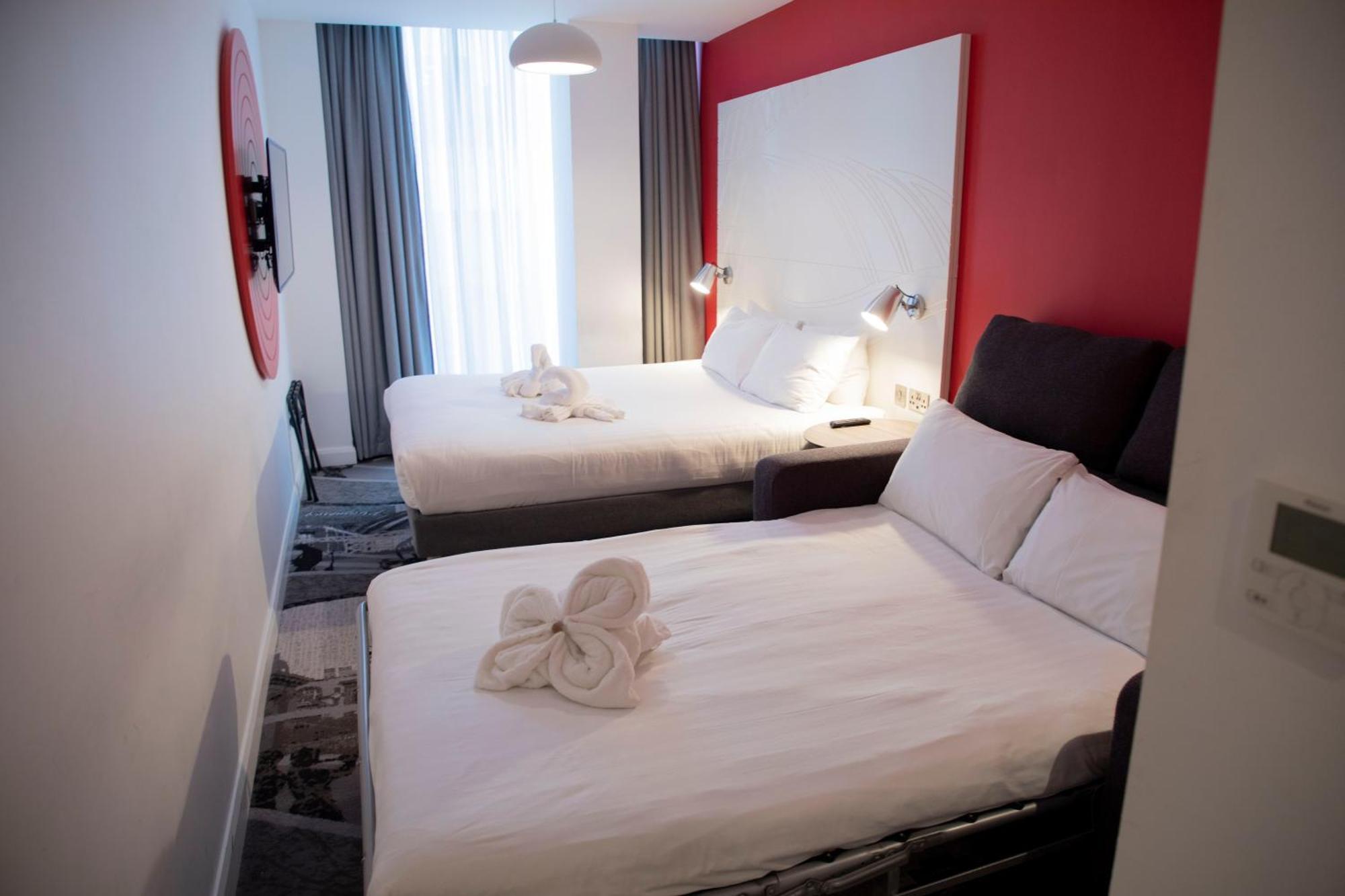 Ibis Styles Glasgow Central Bagian luar foto